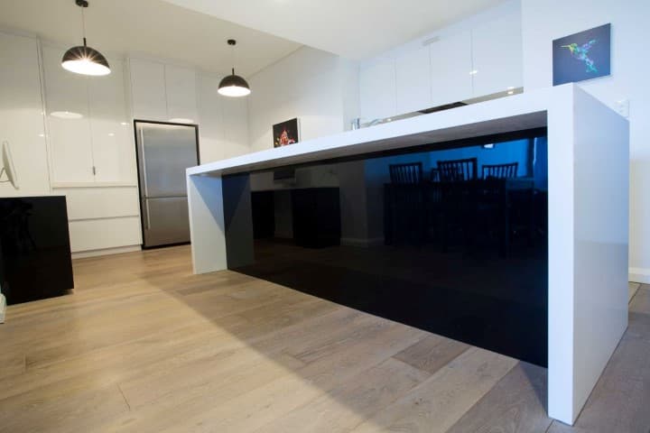 Black Gloss Modern Kitchen
