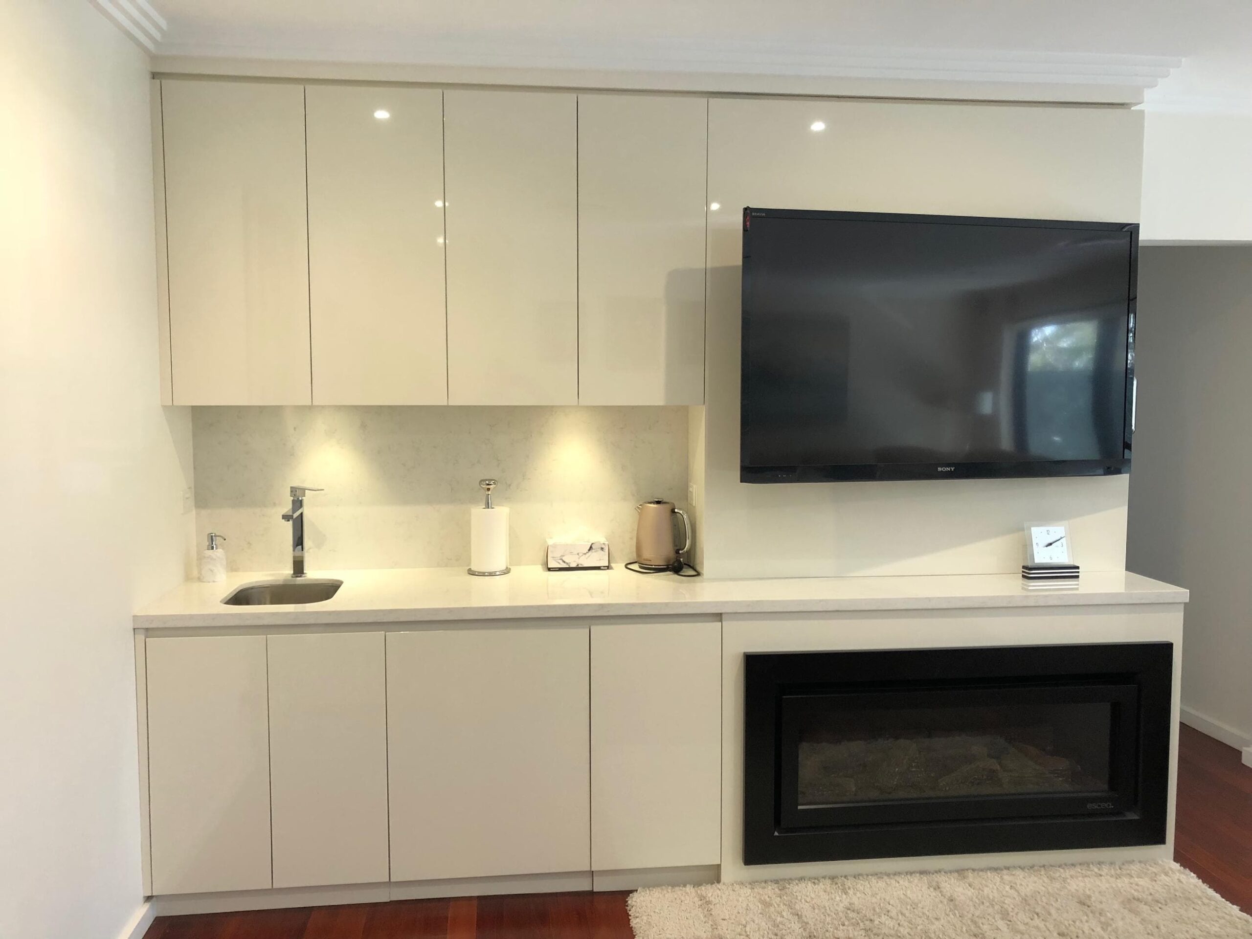 Install New Kitchen at Oyster Bay KitchenKraft